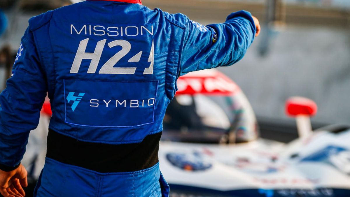 Състезателни автомобили с нулева емисия на 24 часа на LE MANS