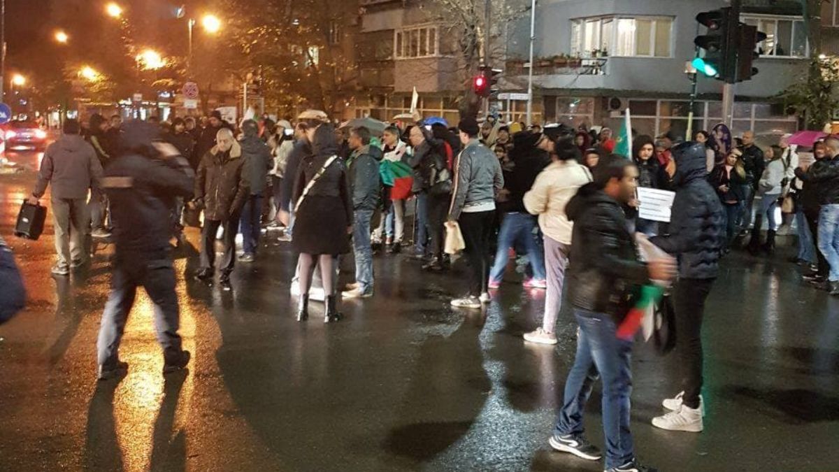 България на протест в защита на децата