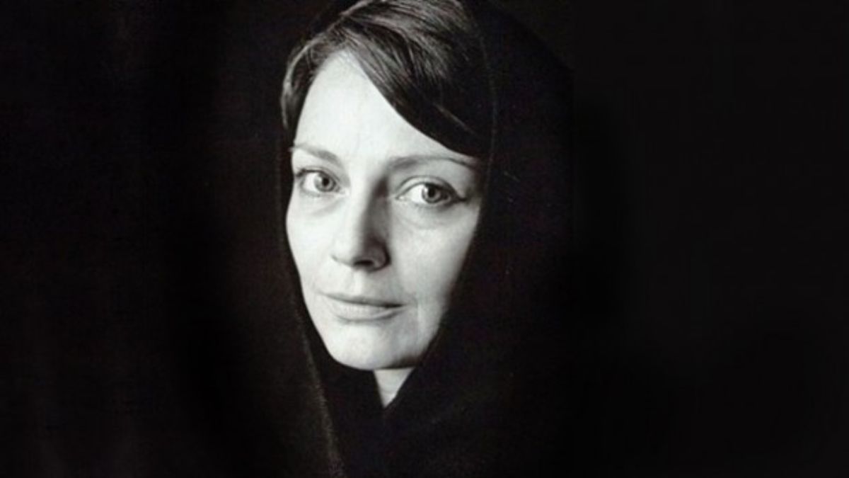 Невена Коканова – красотата на българския дух